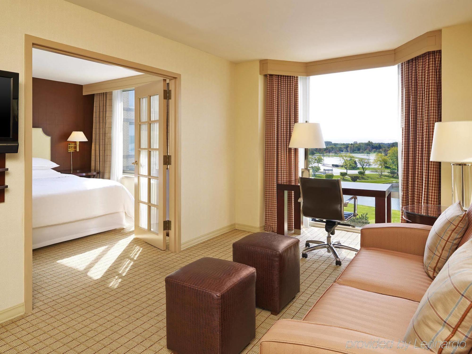אלק גרוב וילאג' Sheraton Suites Chicago Elk Grove מראה חיצוני תמונה