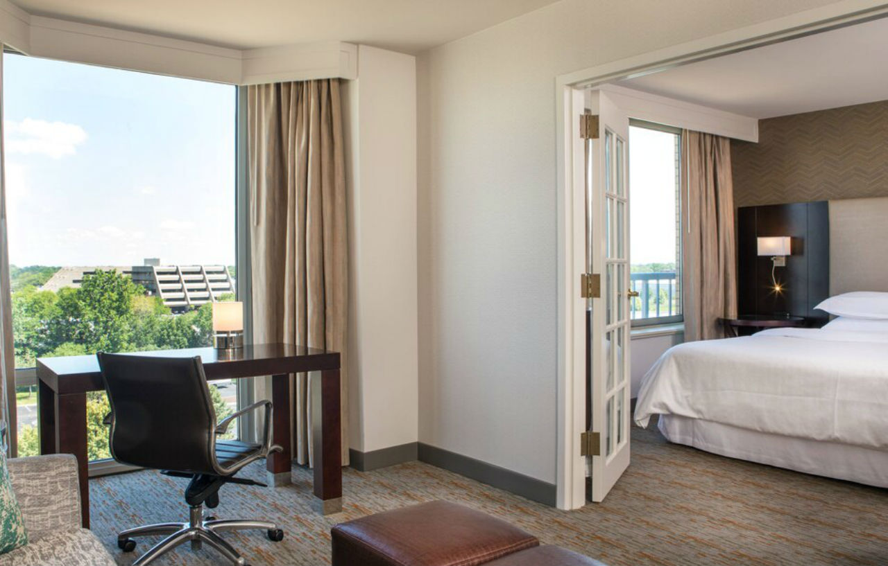 אלק גרוב וילאג' Sheraton Suites Chicago Elk Grove מראה חיצוני תמונה
